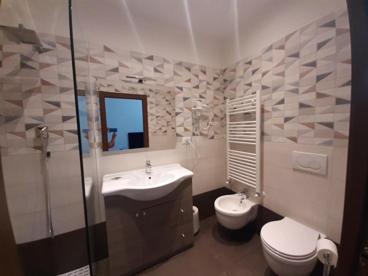 La Lanterna Di Angelo Otel Cenova Dış mekan fotoğraf